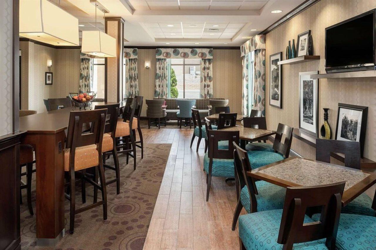 Hampton Inn Фармингтон Экстерьер фото